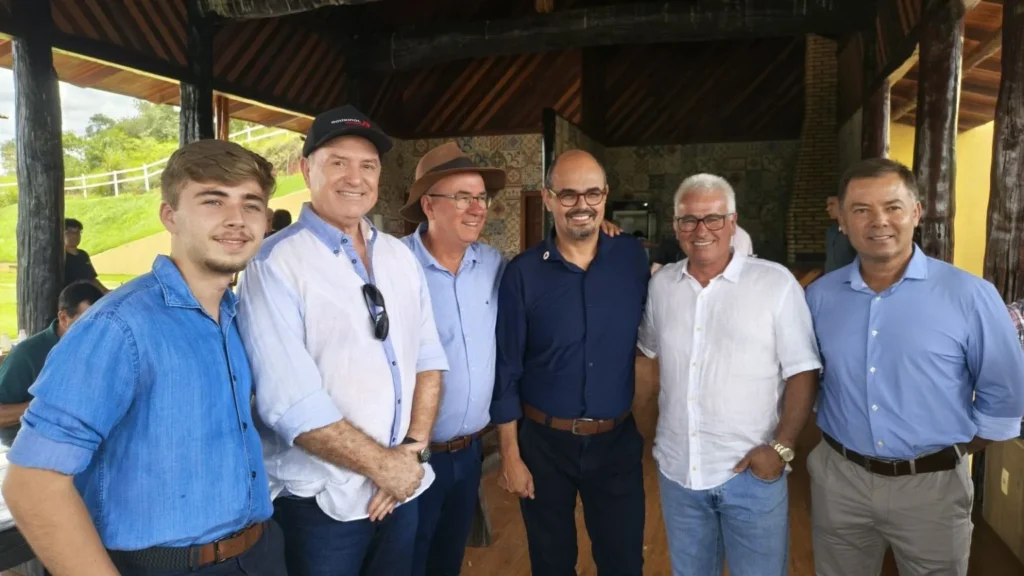 Mateus Cotta – Turin; Júlio Cezar Diniz da Rouxinol Transportes; Márcio Kakau, vice-governador Mateus Simões; Marcos Oliveira Silva – Café REX e Reinaldo Castro Cotta -Turin Transportes