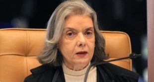 Cármen Lúcia cogita aposentadoria antecipada por pressão da família