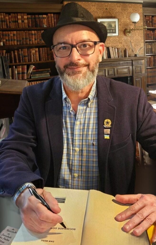 Entrevista com o escritor Dan Berg